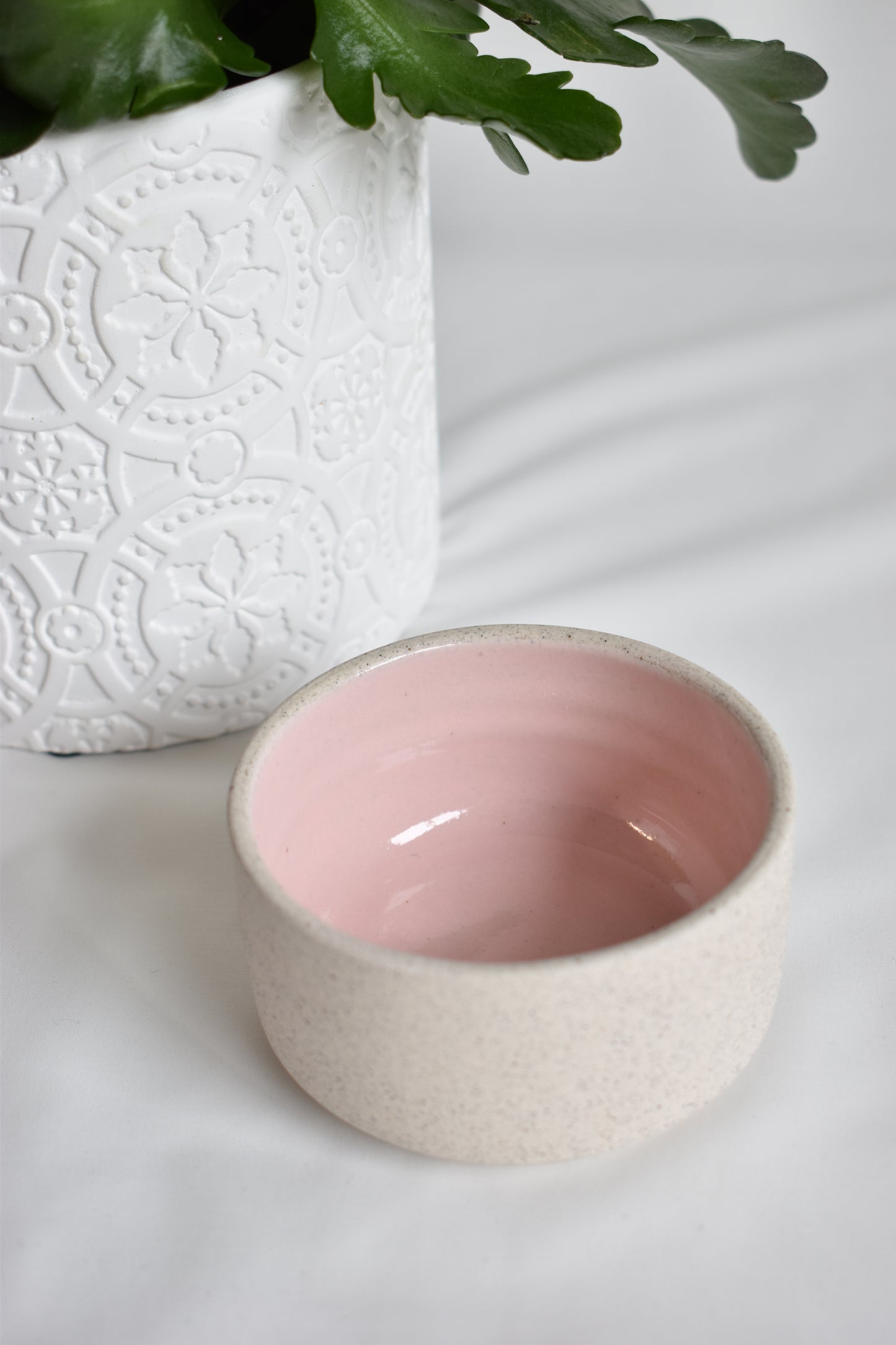 Kiki condiment bowls