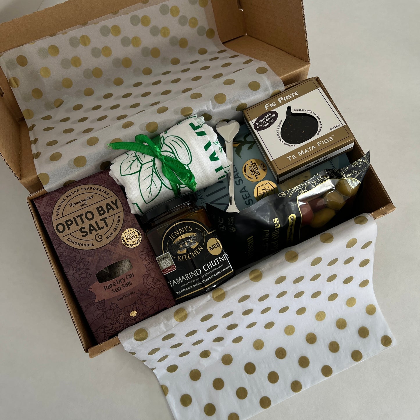 The Ultimate Kiki platter gift box