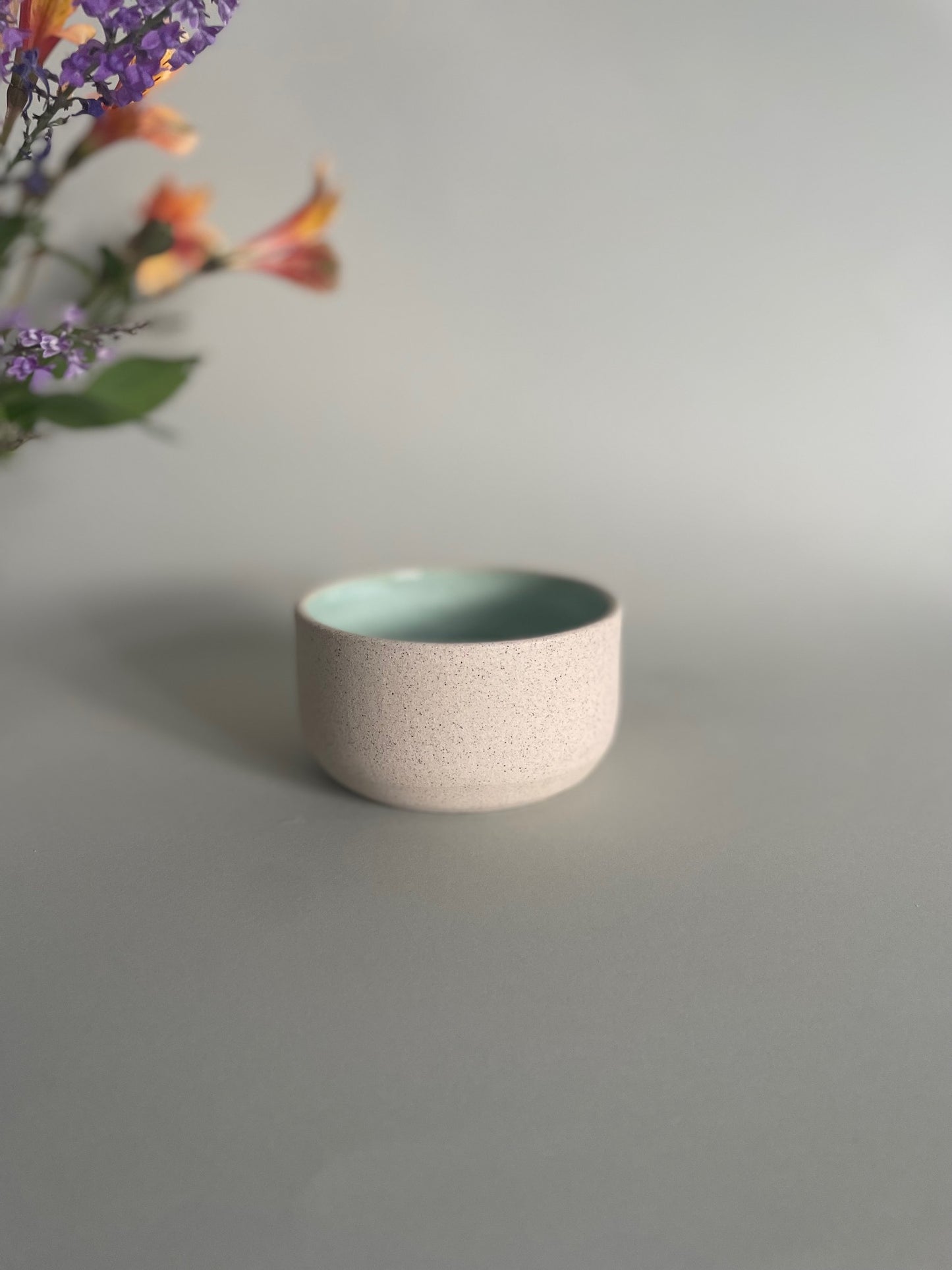 Kiki condiment bowls