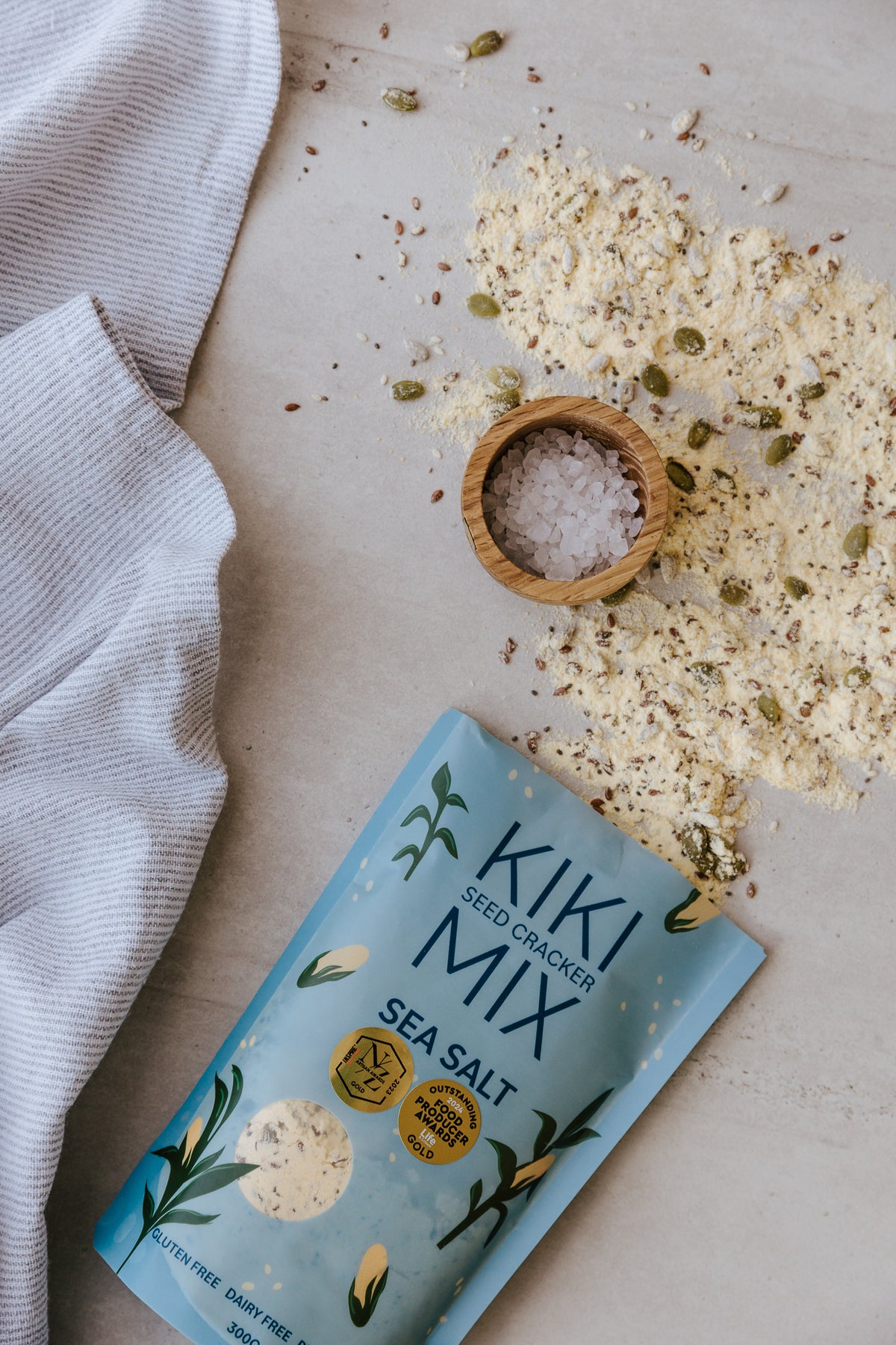 sea-salt-cracker-mix-kiki-seed-crackers-new-zealand-kiki-seed